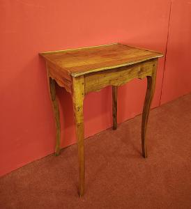 Tavolino Scrittoio in Legno di Noce con Cassetto – Stile Luigi XV, XVIII Secolo
